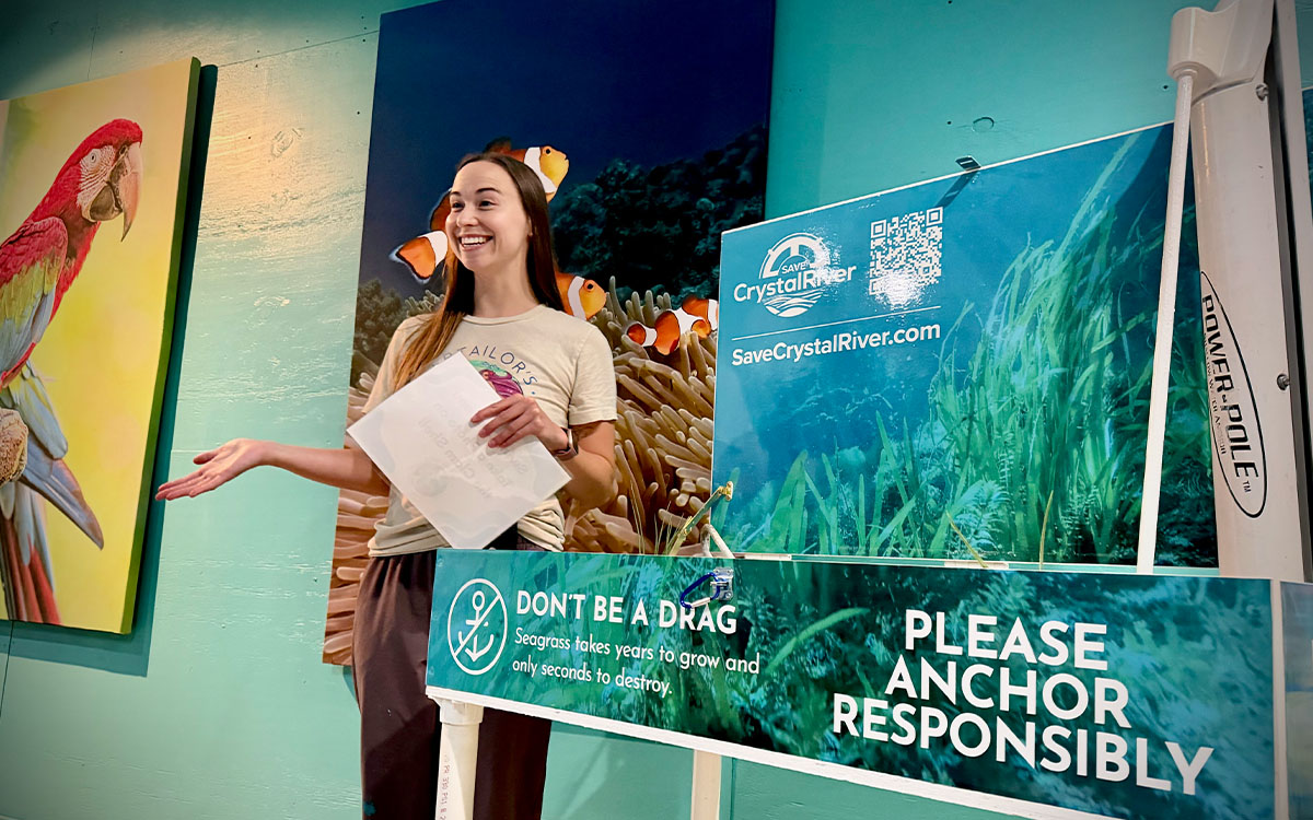 Aquarium exhibit sponsorship recognition at Mertailor